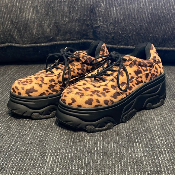 Forever 21 - Platform Shoe in Cheetah Print - Size ? - Picture 1 of 6